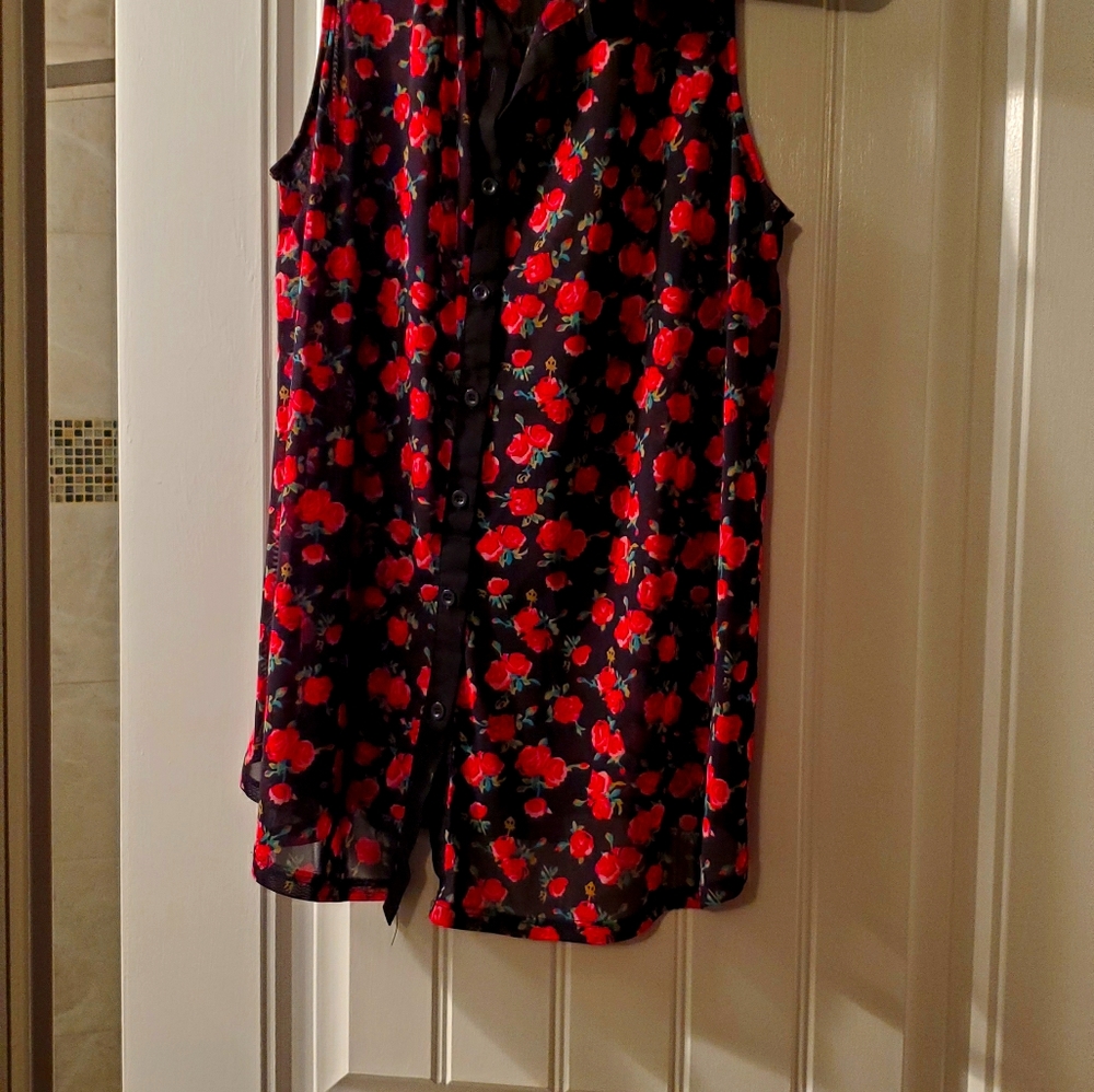 Sleeveless A-line top